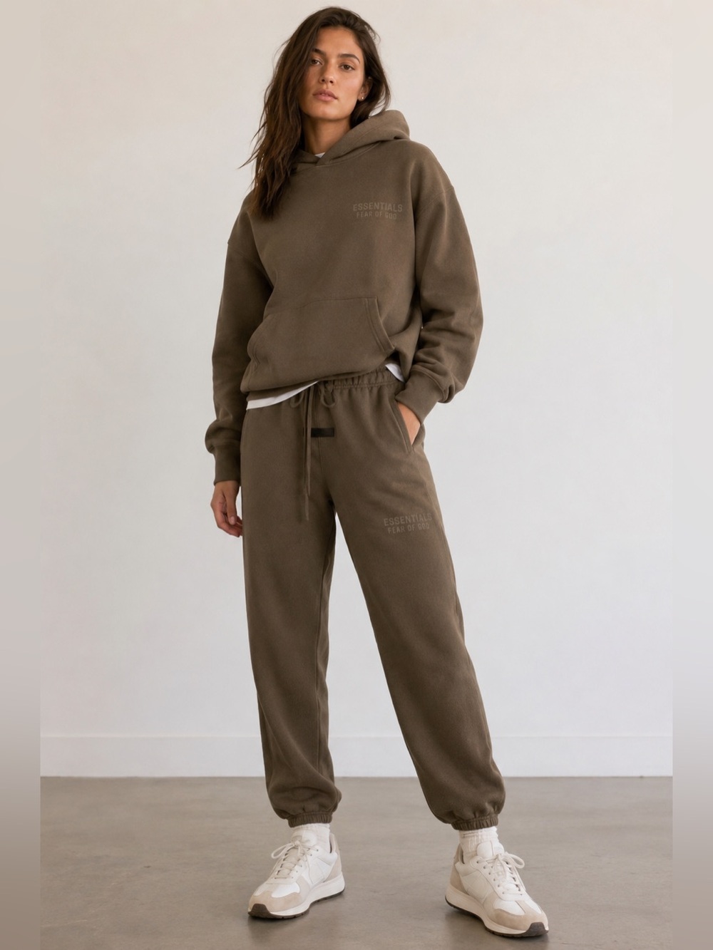 Fear of God ESSENTIALS Fleece Sweatpants – Size XS Olive/Brown